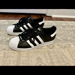 Women’s Adidas Sneakers